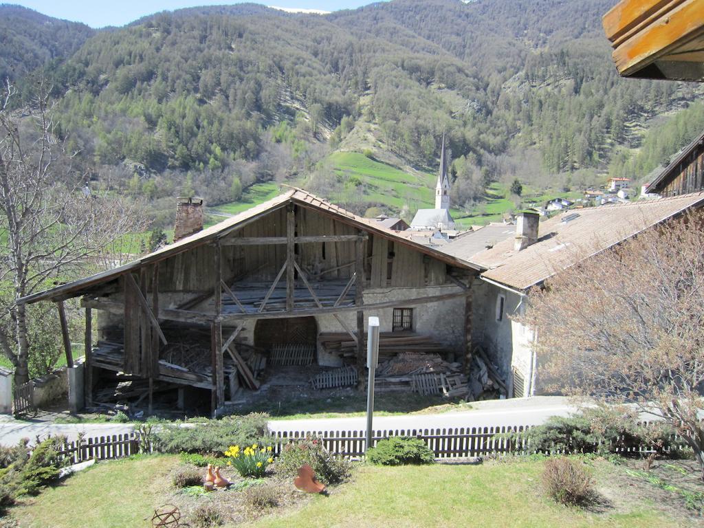 מאלס ונוסטה Aparthotel Garni Haus Hubertus מראה חיצוני תמונה