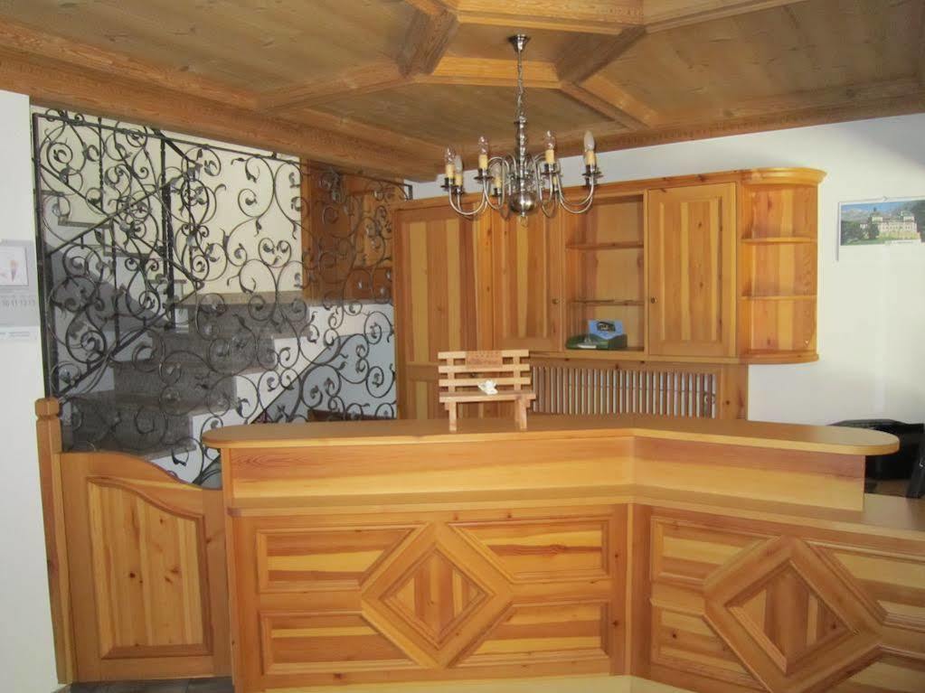מאלס ונוסטה Aparthotel Garni Haus Hubertus מראה חיצוני תמונה