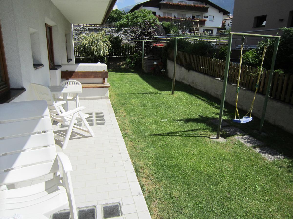 מאלס ונוסטה Aparthotel Garni Haus Hubertus מראה חיצוני תמונה
