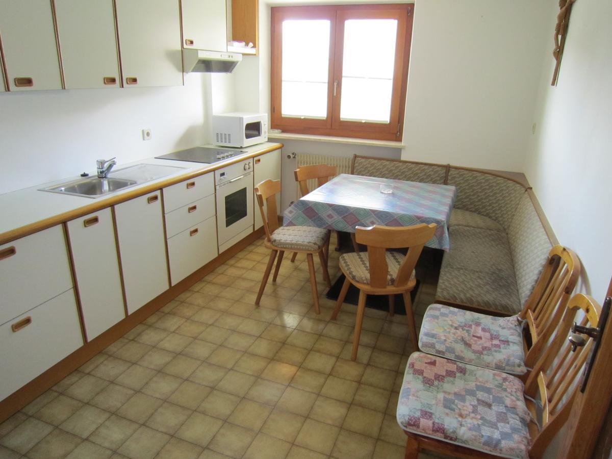 מאלס ונוסטה Aparthotel Garni Haus Hubertus מראה חיצוני תמונה