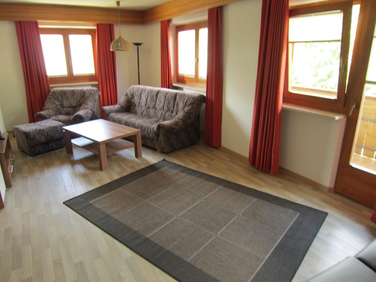מאלס ונוסטה Aparthotel Garni Haus Hubertus מראה חיצוני תמונה